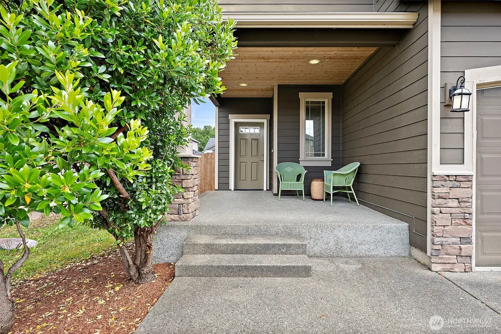 916 Boatman Avenue NW Orting WA 98360