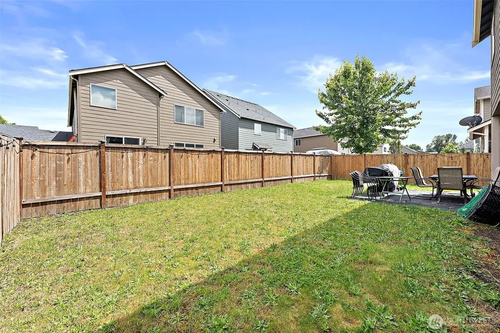 916 Boatman Avenue NW Orting WA 98360