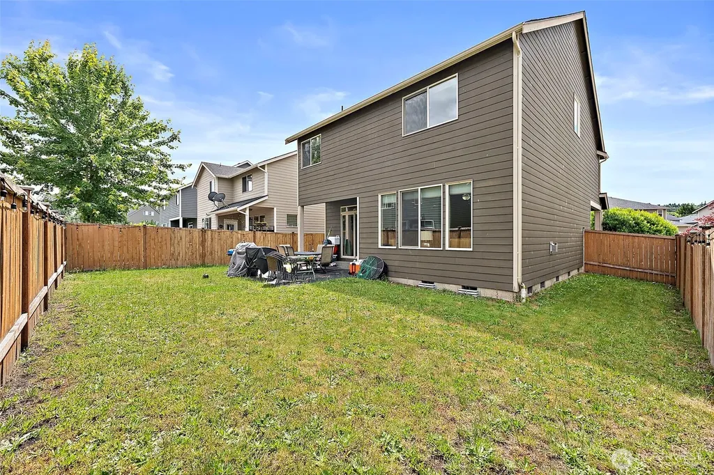 916 Boatman Avenue NW Orting WA 98360
