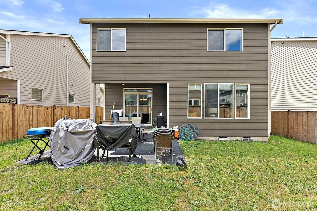 916 Boatman Avenue NW Orting WA 98360
