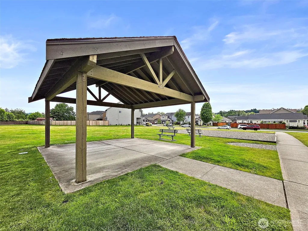 916 Boatman Avenue NW Orting WA 98360