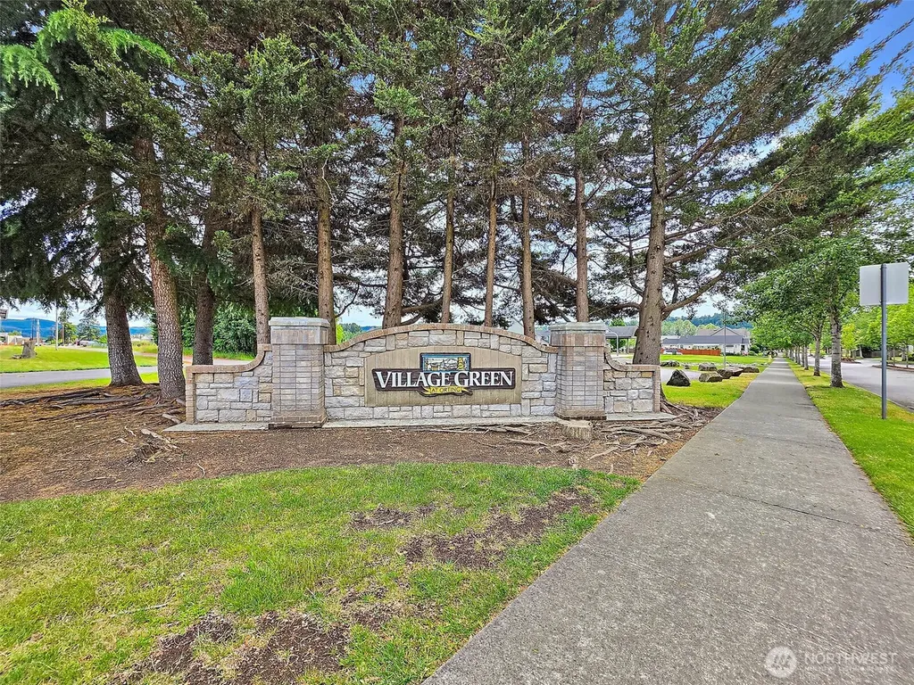 916 Boatman Avenue NW Orting WA 98360