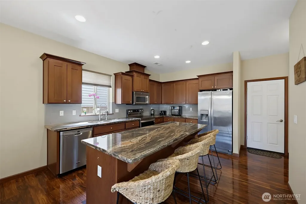916 Boatman Avenue NW Orting WA 98360