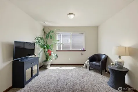 916 Boatman Avenue NW Orting WA 98360