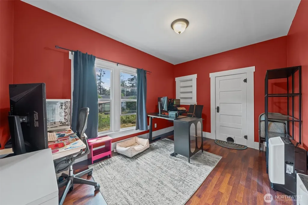 107 G Street SE Auburn WA 98002