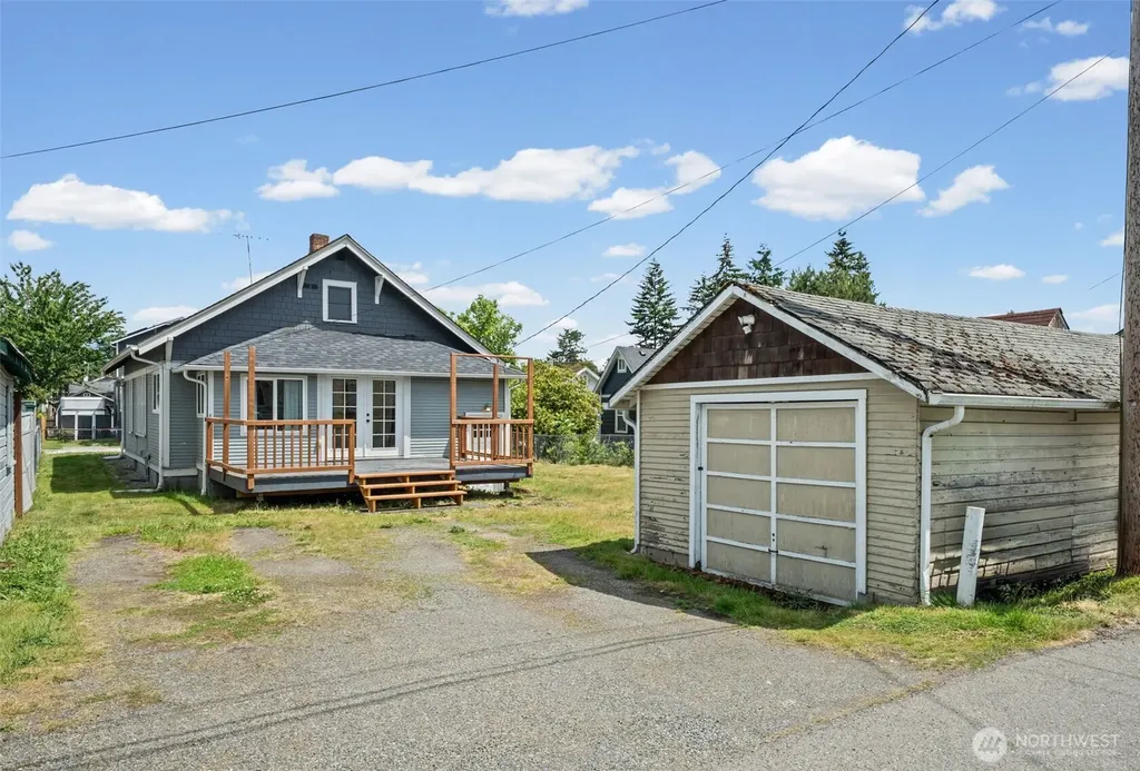 107 G Street SE Auburn WA 98002