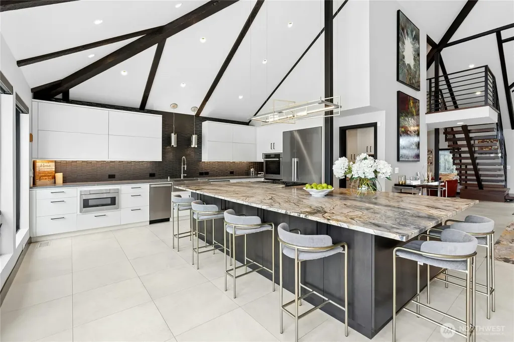 70 Cascade Key Bellevue WA 98006