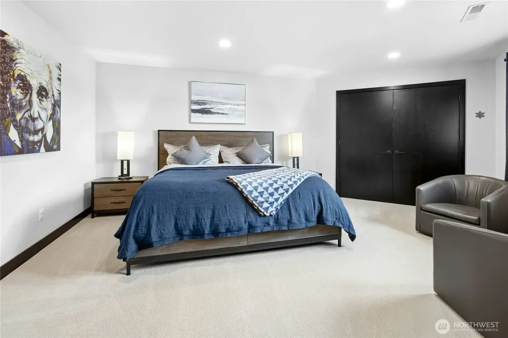 70 Cascade Key Bellevue WA 98006