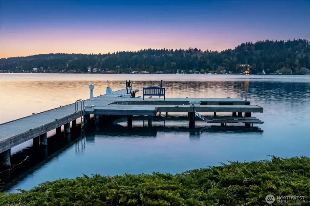 70 Cascade Key Bellevue WA 98006