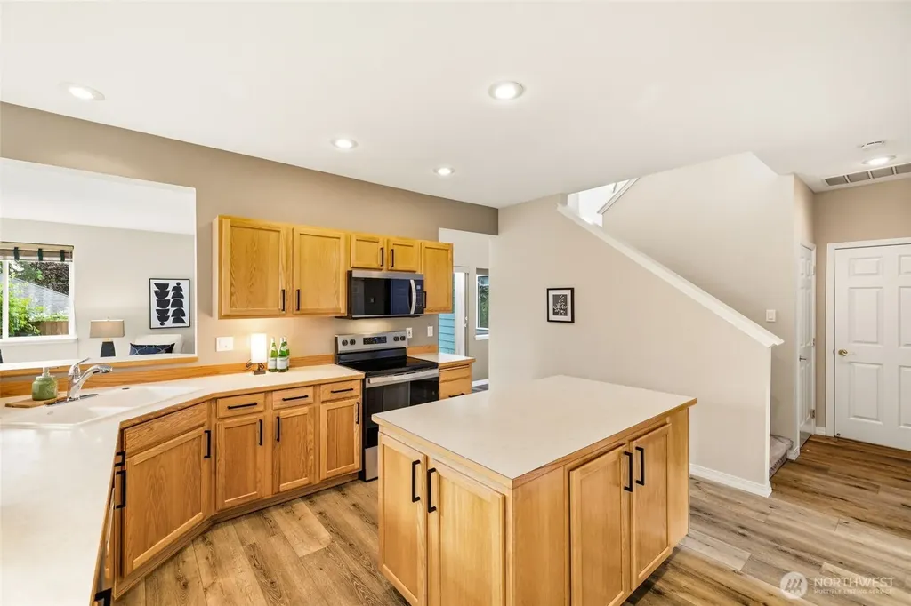 26826 118th Court SE Kent WA 98030