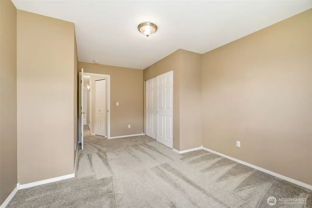 26826 118th Court SE Kent WA 98030