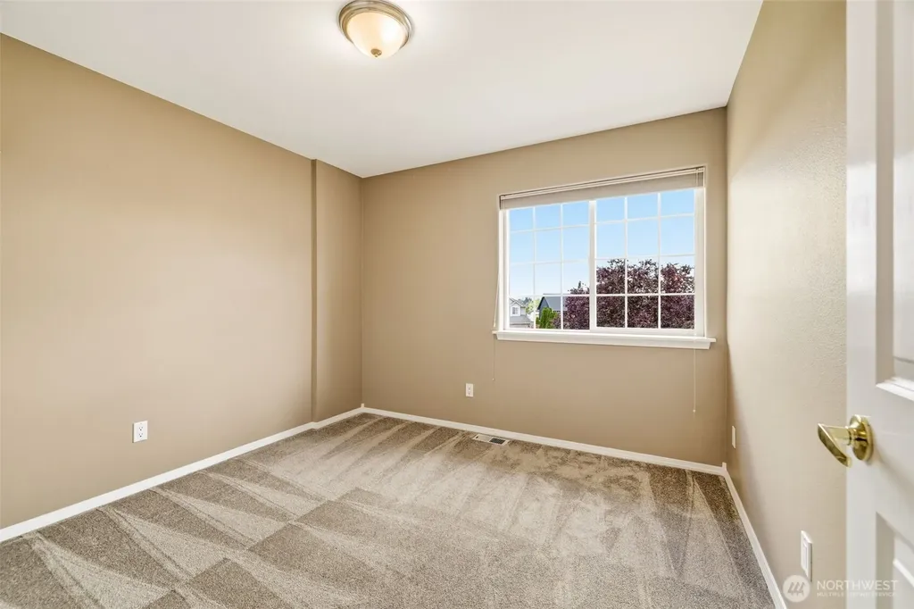 26826 118th Court SE Kent WA 98030