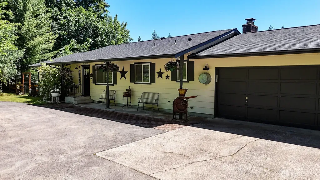 16005 148th Avenue SE Yelm WA 98597