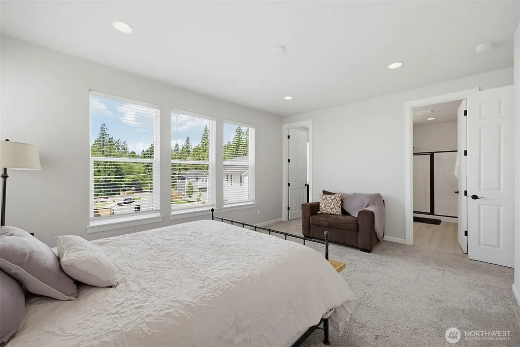 12836 Jammer Place NW Silverdale WA 98383