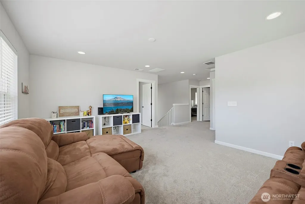 12836 Jammer Place NW Silverdale WA 98383