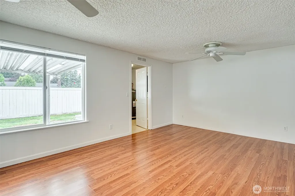 320 Fir Avenue Woodland WA 98674