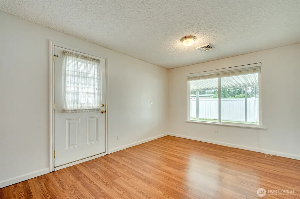 320 Fir Avenue Woodland WA 98674
