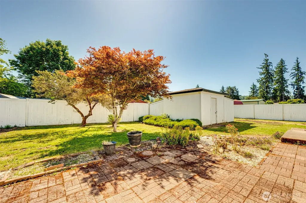 320 Fir Avenue Woodland WA 98674