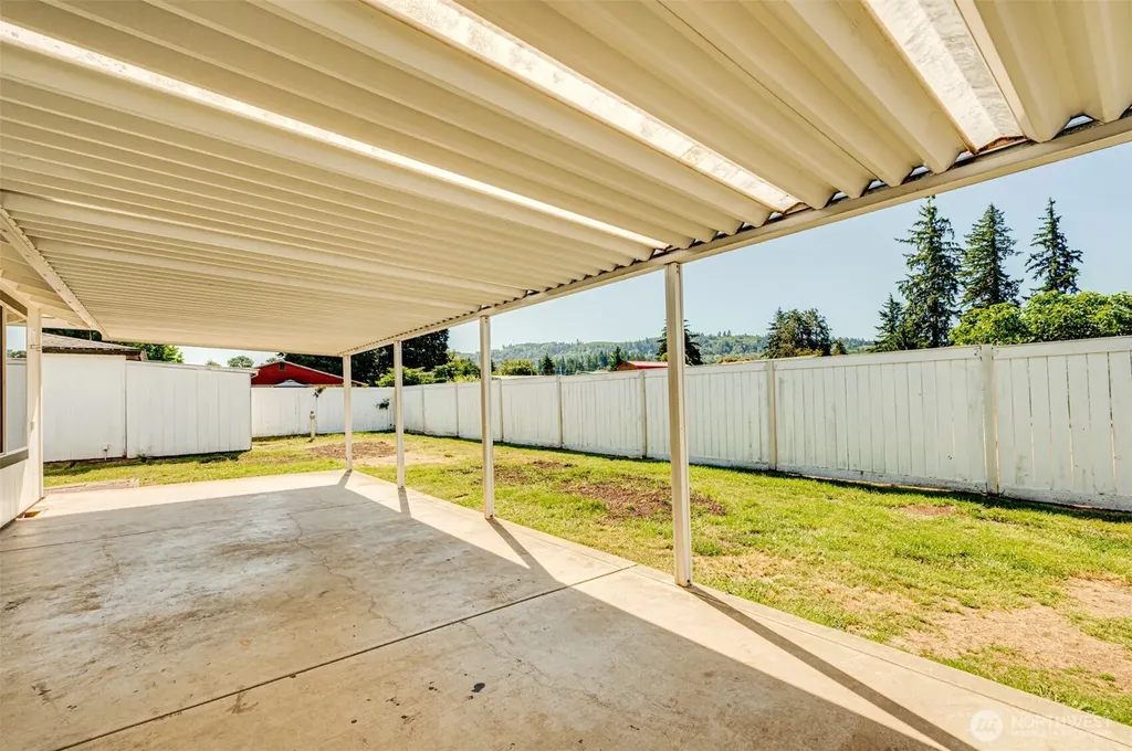 320 Fir Avenue Woodland WA 98674