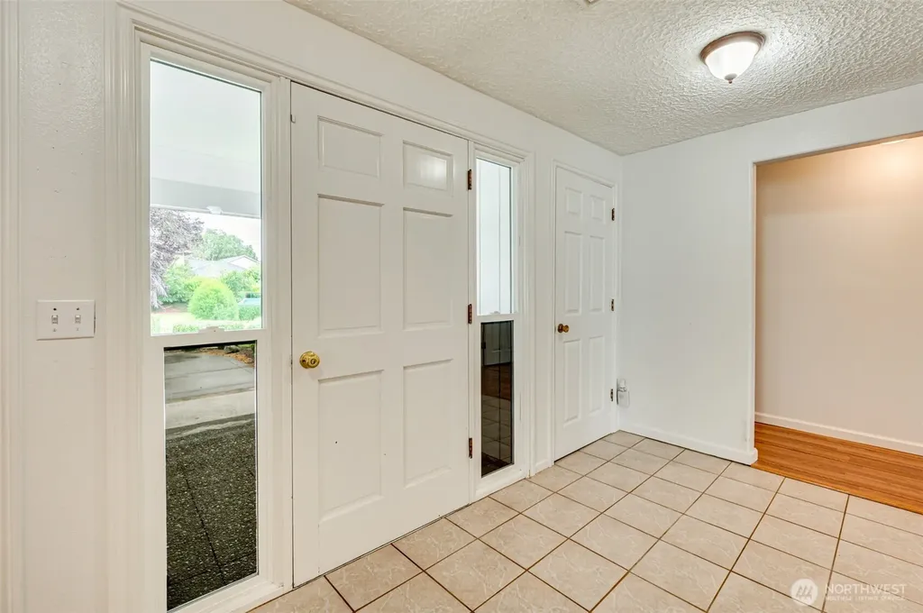 320 Fir Avenue Woodland WA 98674