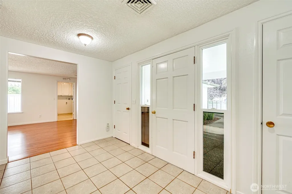 320 Fir Avenue Woodland WA 98674