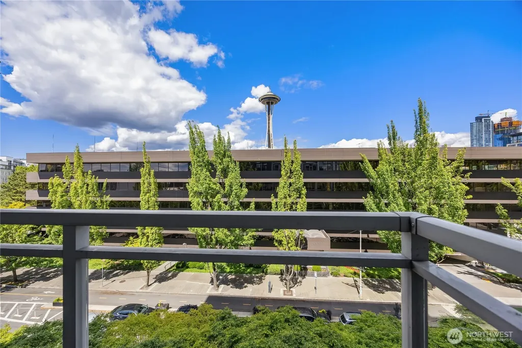 2911 2nd Avenue Seattle WA 98121