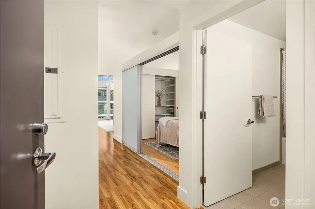 2911 2nd Avenue Seattle WA 98121
