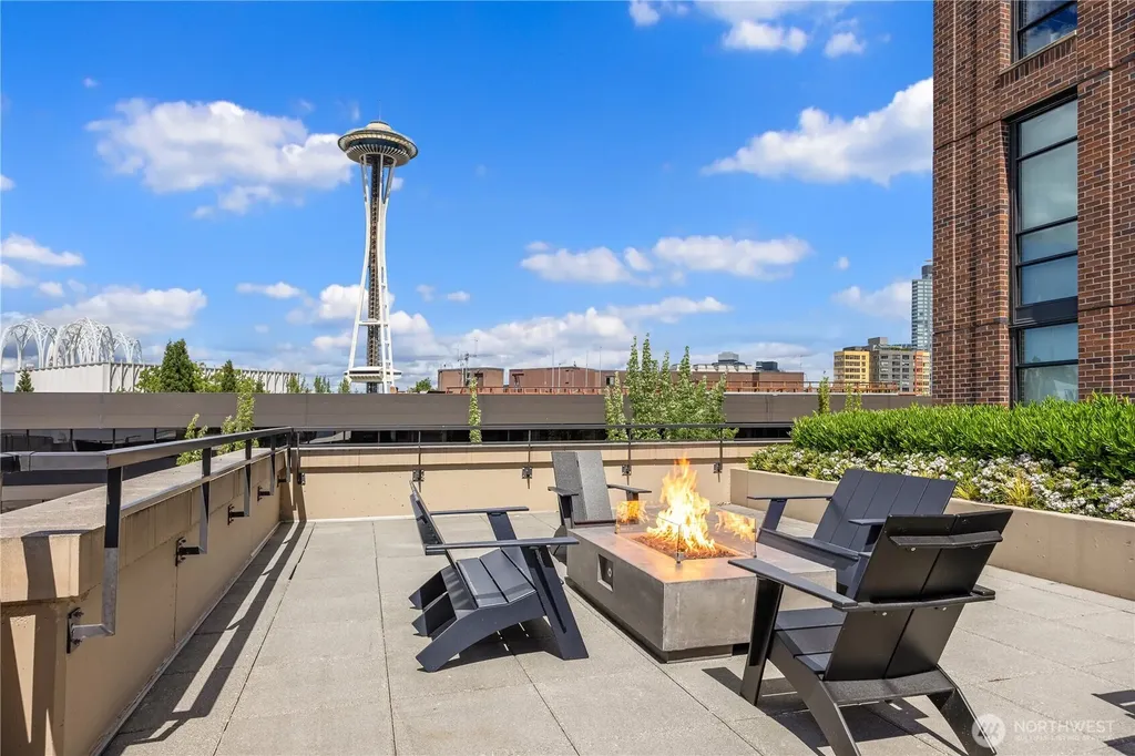 2911 2nd Avenue Seattle WA 98121