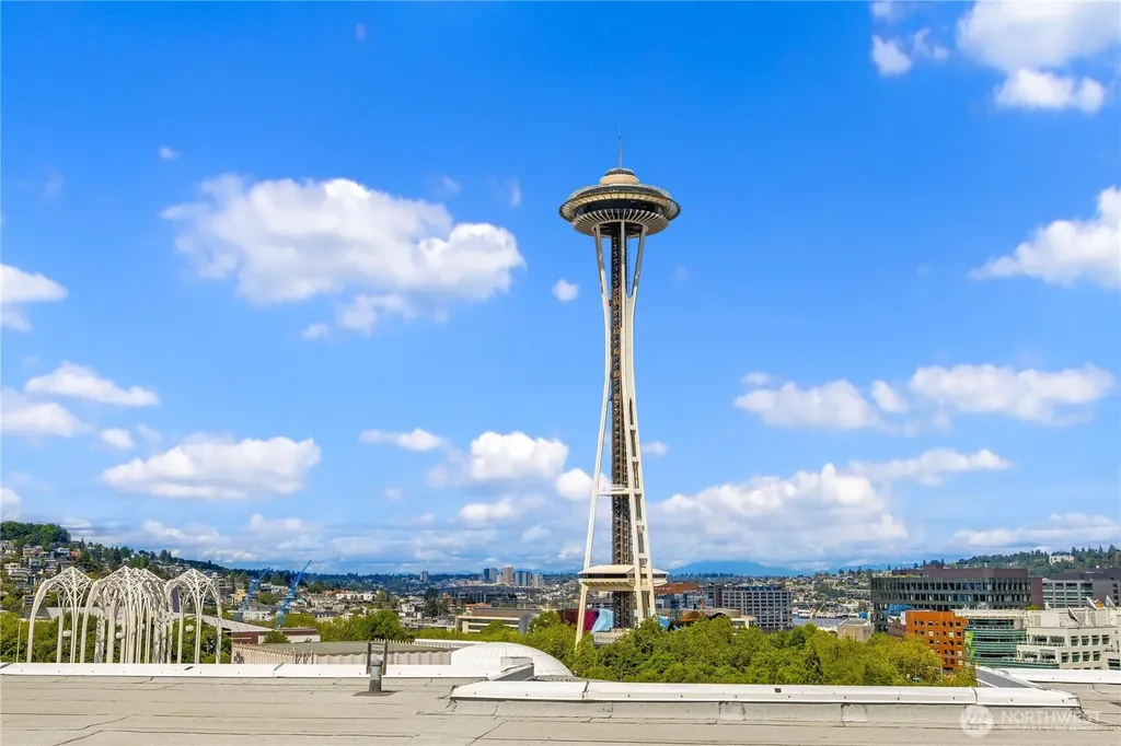 2911 2nd Avenue Seattle WA 98121