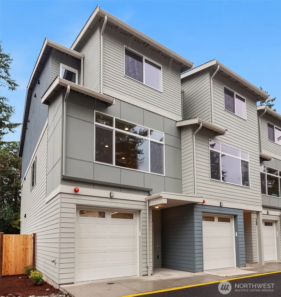 2324 N 185th Street Shoreline WA 98133