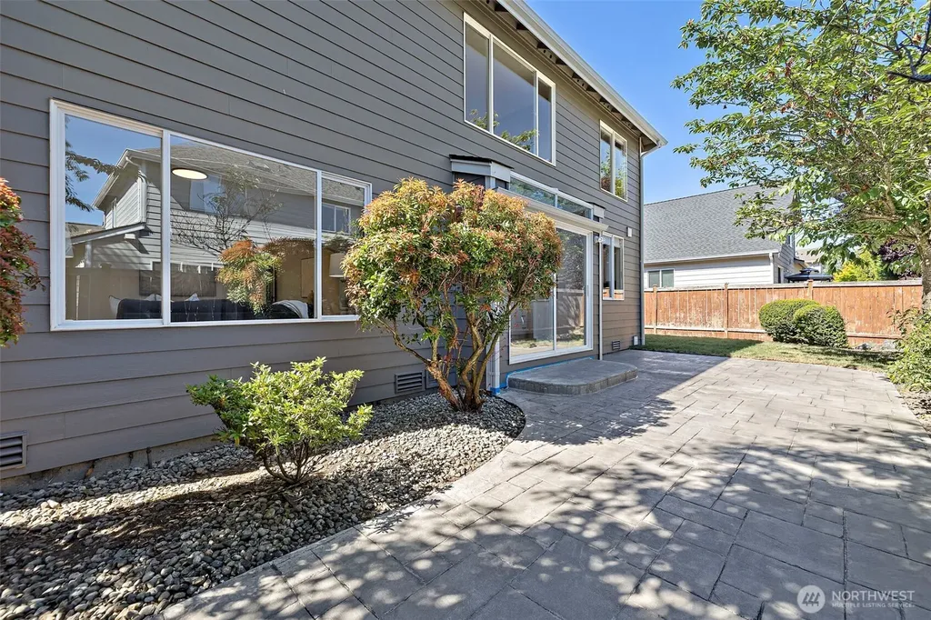 22512 SE 281st Street Maple Valley WA 98038