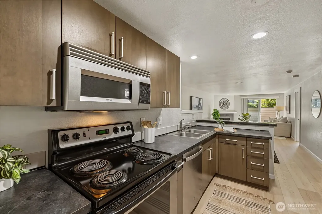 738 Kirkland Circle Kirkland WA 98033