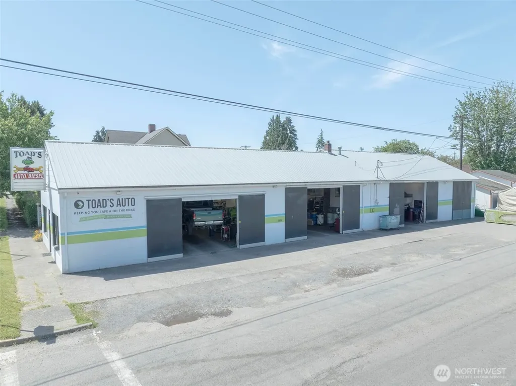 1021 N Pearl Street Centralia WA 98531