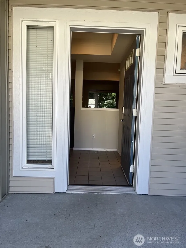 5718 S Grove Drive Mukilteo WA 98275
