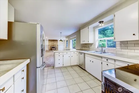 18115 185th Avenue NE Woodinville WA 98072