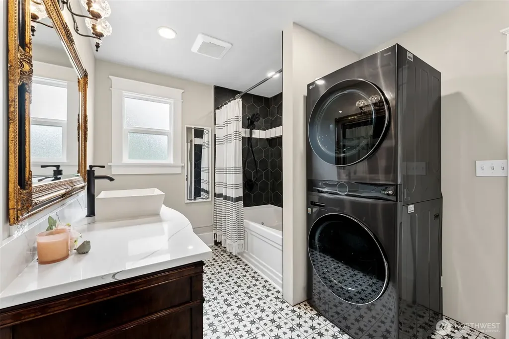 11310 SE Southworth Drive Port Orchard WA 98366