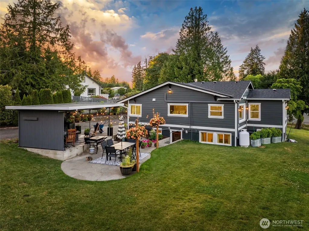 11310 SE Southworth Drive Port Orchard WA 98366