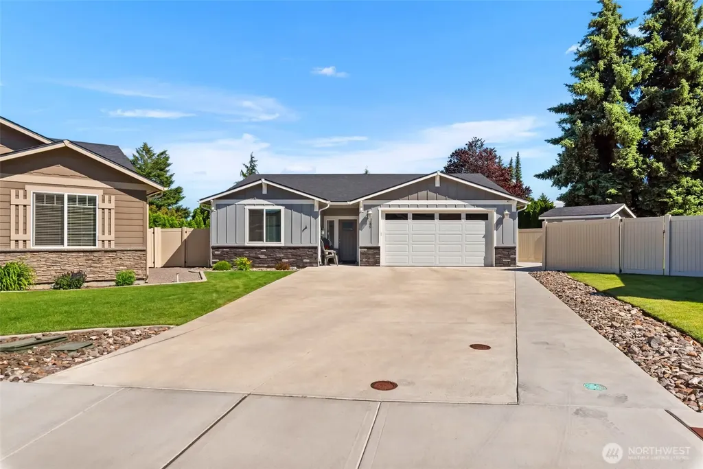 195 Pershing Circle Wenatchee WA 98801