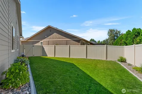 195 Pershing Circle Wenatchee WA 98801