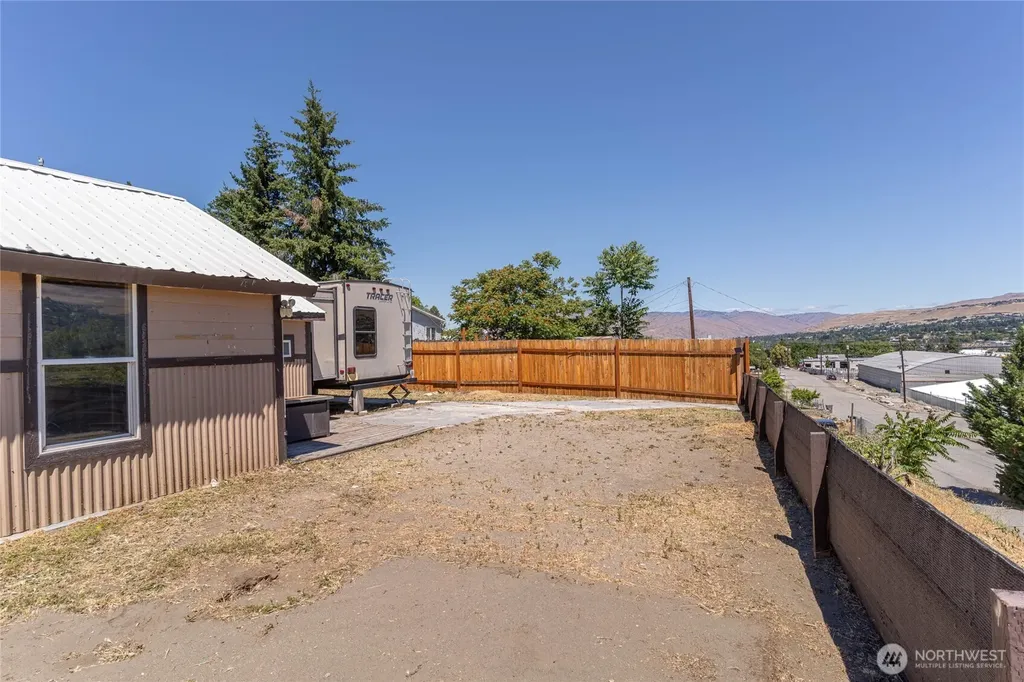 1522 Crescent Street Wenatchee WA 98801