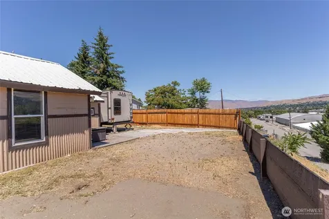 1522 Crescent Street Wenatchee WA 98801