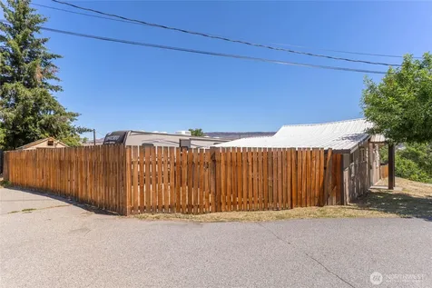 1522 Crescent Street Wenatchee WA 98801