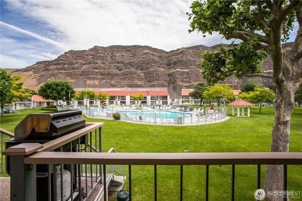 8903 Crescent Bar Road Quincy WA 98848