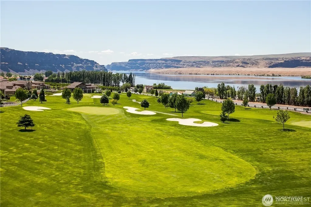 8903 Crescent Bar Road Quincy WA 98848