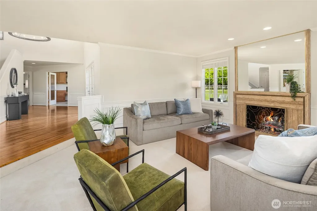 20729 SE 34th Street Sammamish WA 98075