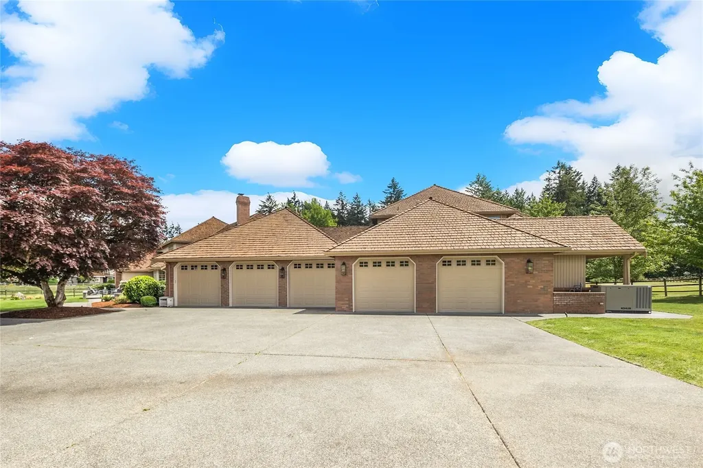 20729 SE 34th Street Sammamish WA 98075
