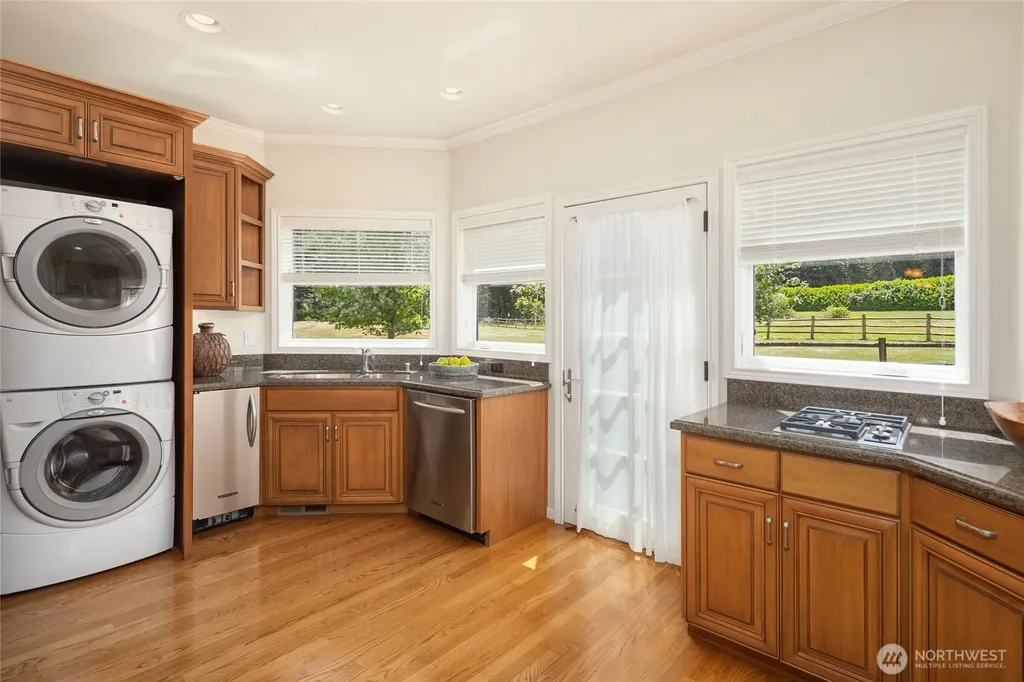 20729 SE 34th Street Sammamish WA 98075