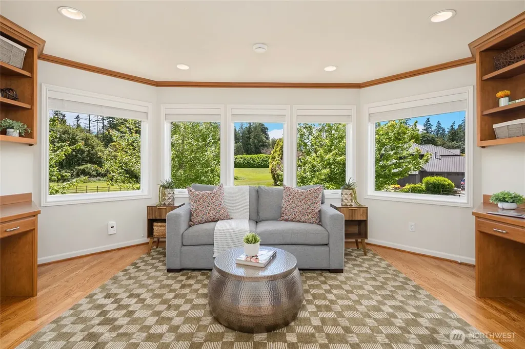 20729 SE 34th Street Sammamish WA 98075