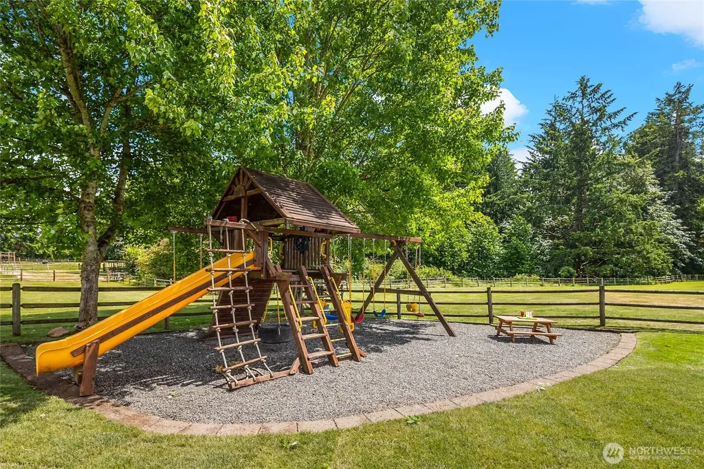 20729 SE 34th Street Sammamish WA 98075