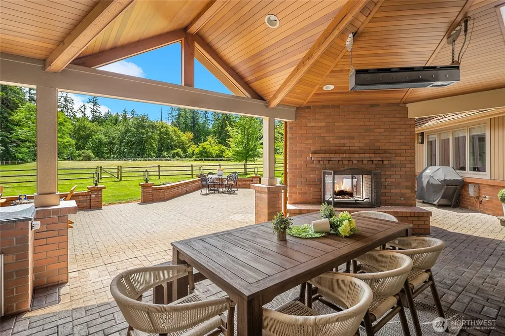 20729 SE 34th Street Sammamish WA 98075